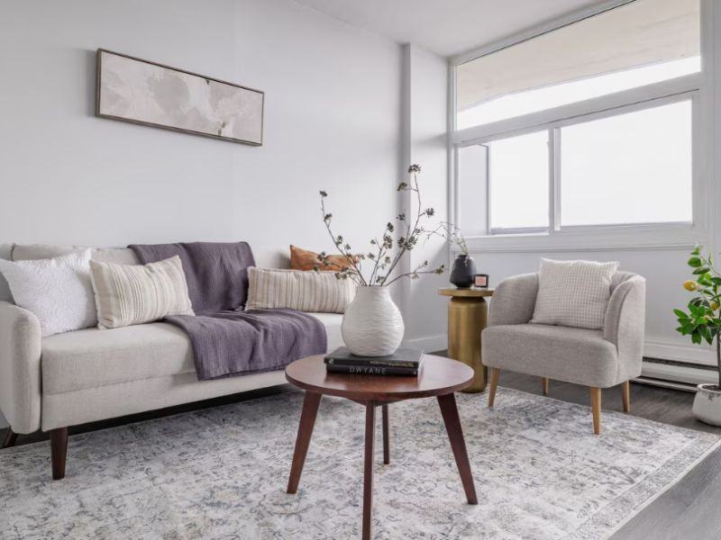 324 Cambridge Street N - Photo 3 of 11