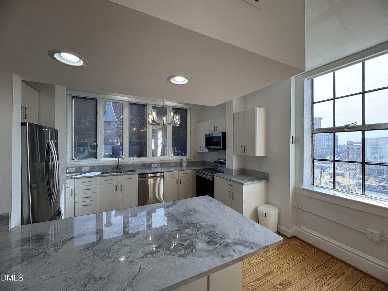 109 W Main St Apt 402 - Photo 3 of 19