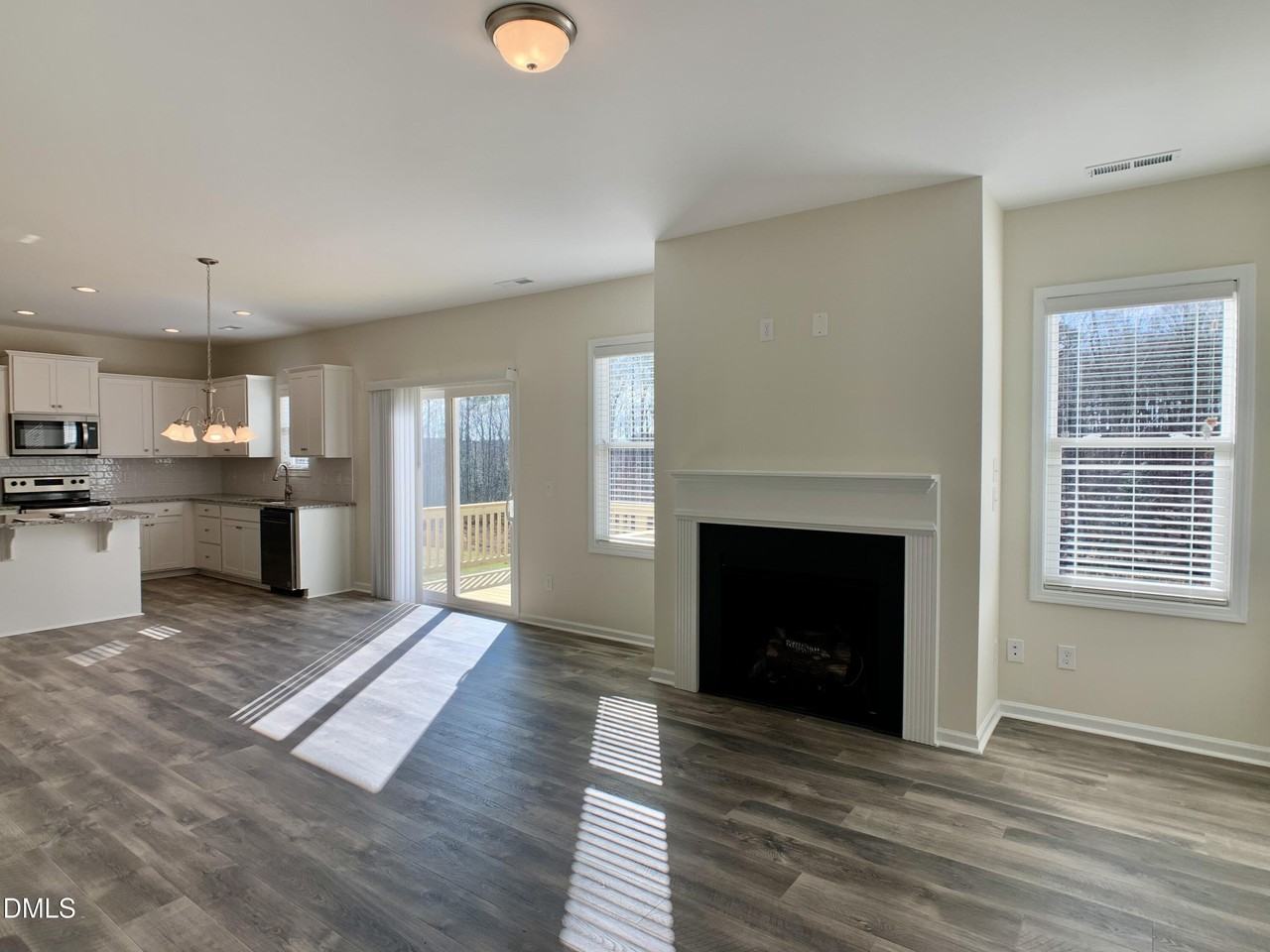 85 Henhouse Ct - Photo 2 of 20