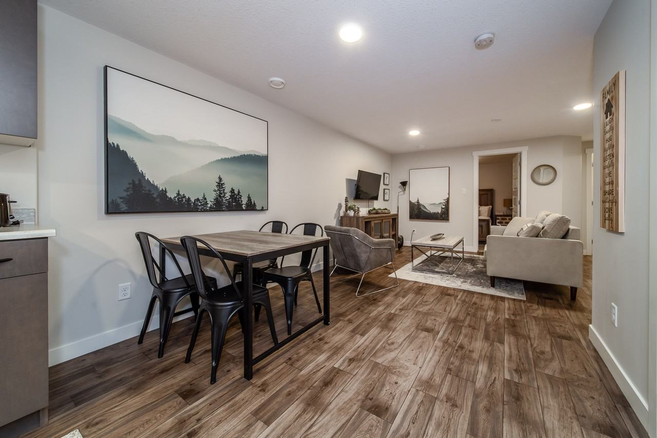 389 West Haven Dr - Photo 5 of 20