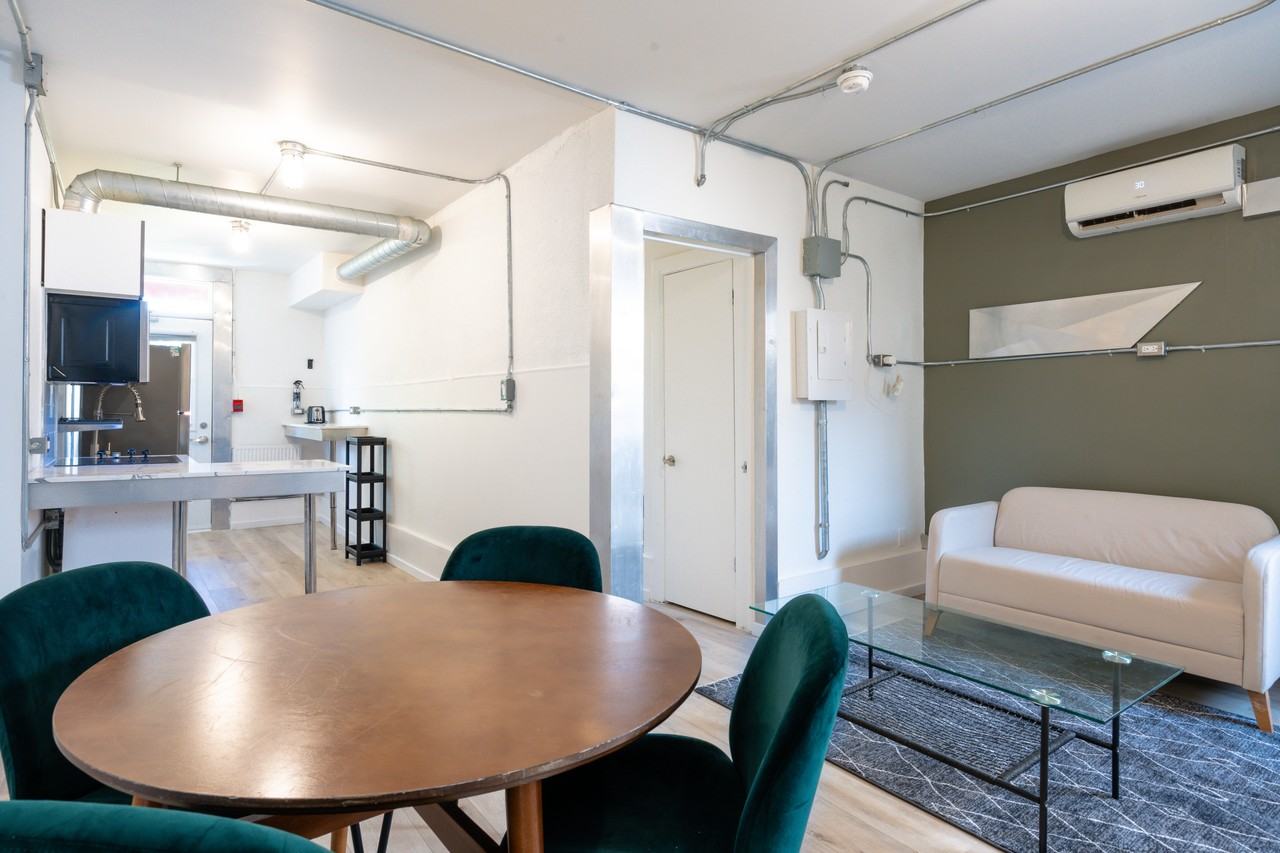 253-257 York - Photo 2 of 40