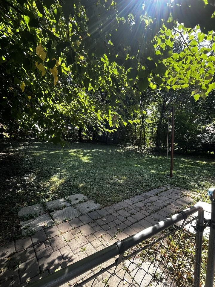 183 Wellington St E - Photo 5 of 23