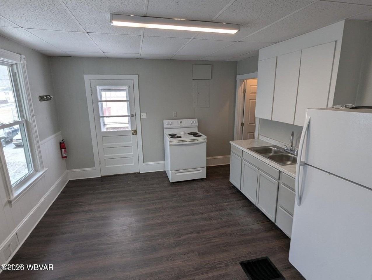 1612 Memorial Ave 2nd Fl - Photo 7 of 17