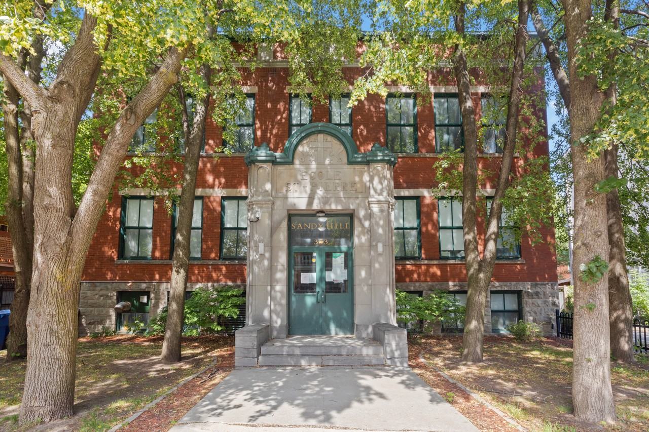 Sandy Hill Apartments - Photo 4 of 45