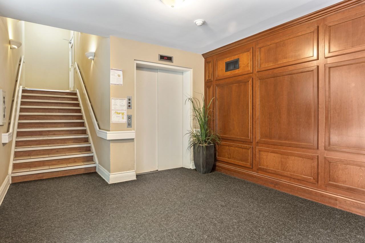 Sandy Hill Apartments - Photo 5 of 45