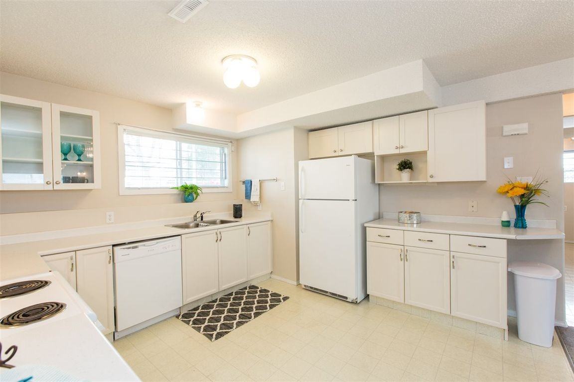 9145 83 Avenue - Photo 3 of 9