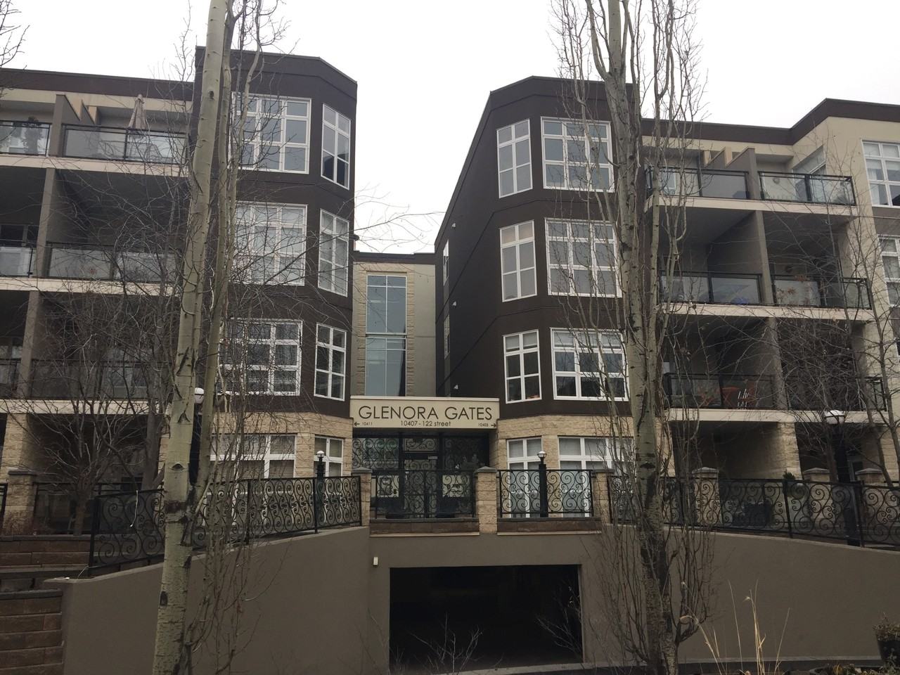 10407 122 Street - Photo 2 of 15