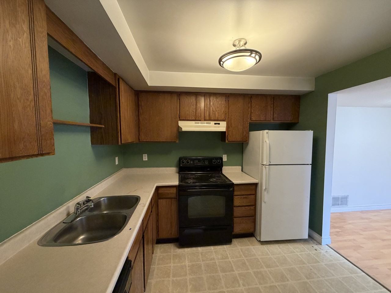 7407 171 Street # 104 - Photo 7 of 15