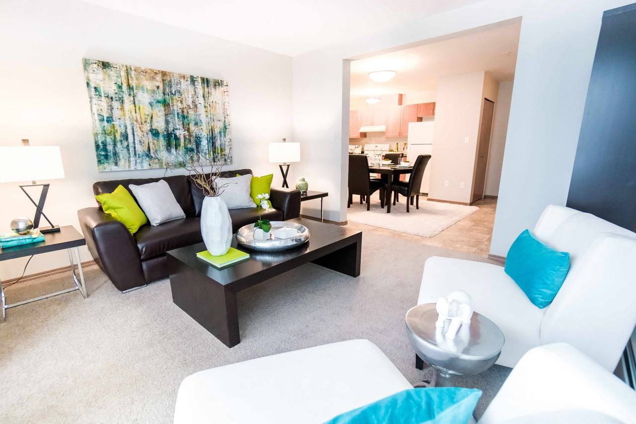 Wallace Manor - Photo 6 of 11