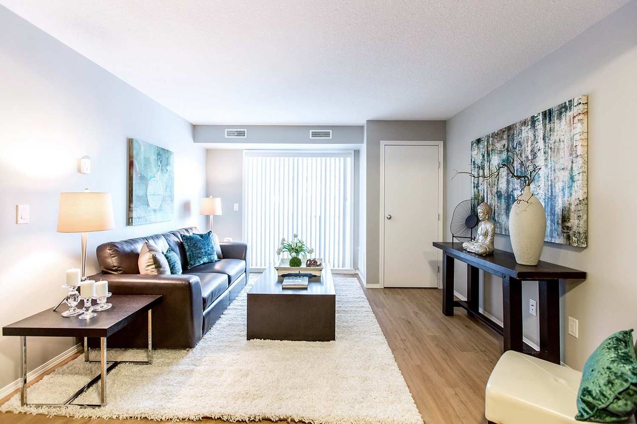 Dansereau Apartments - Photo 4 of 13