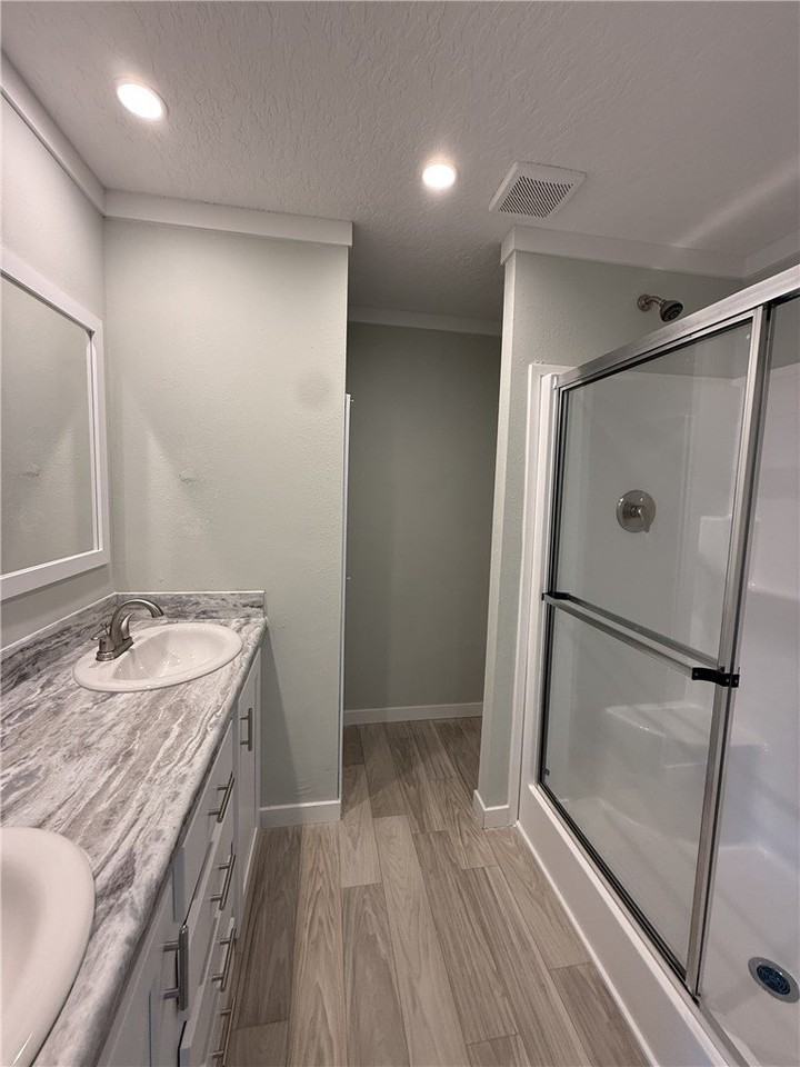 104 Candlestick Ln - Photo 3 of 18