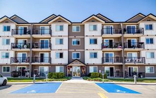 featured image of 1027B Manitoba Ave