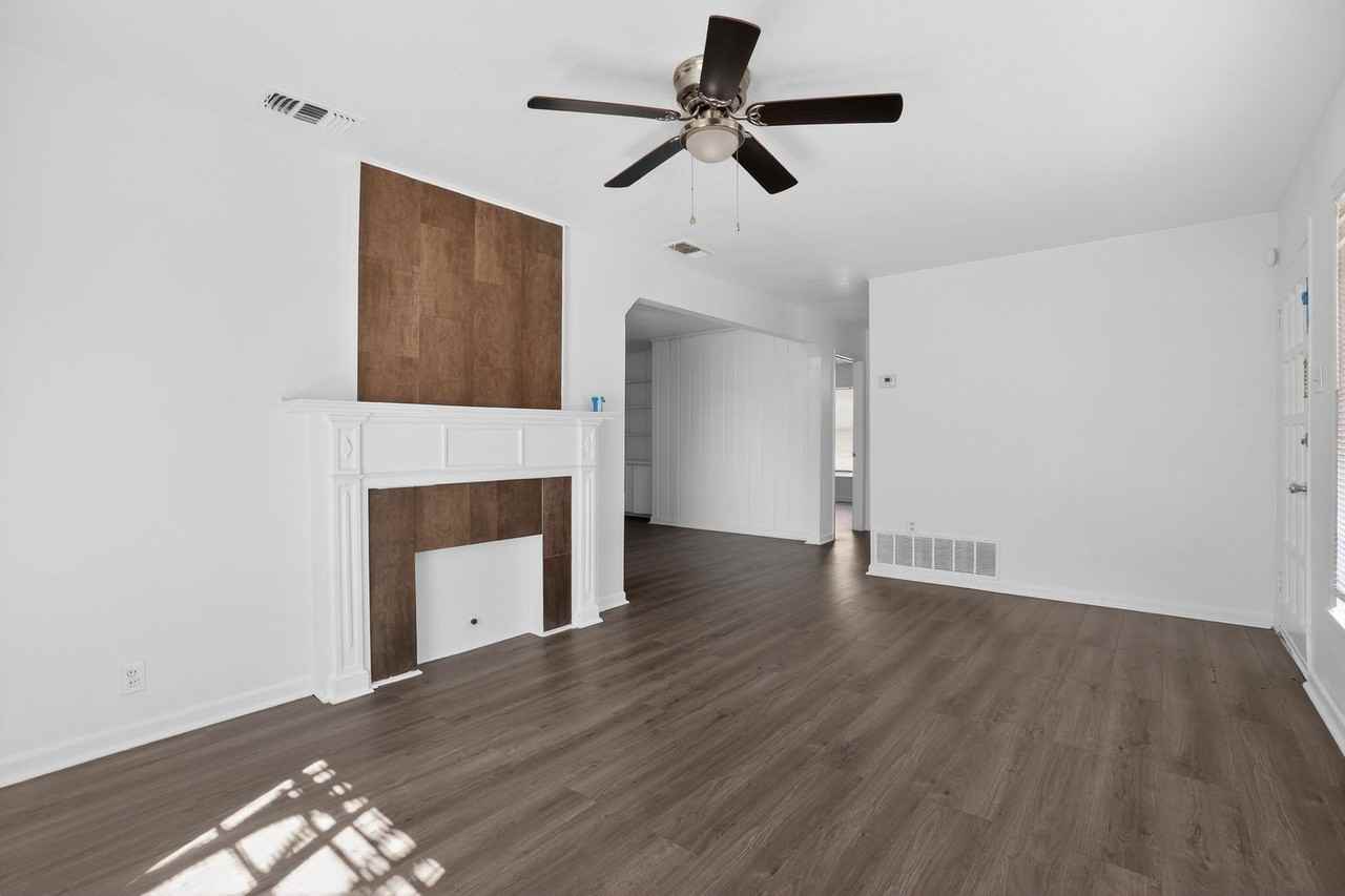 5119 Caden Dr - Photo 3 of 20