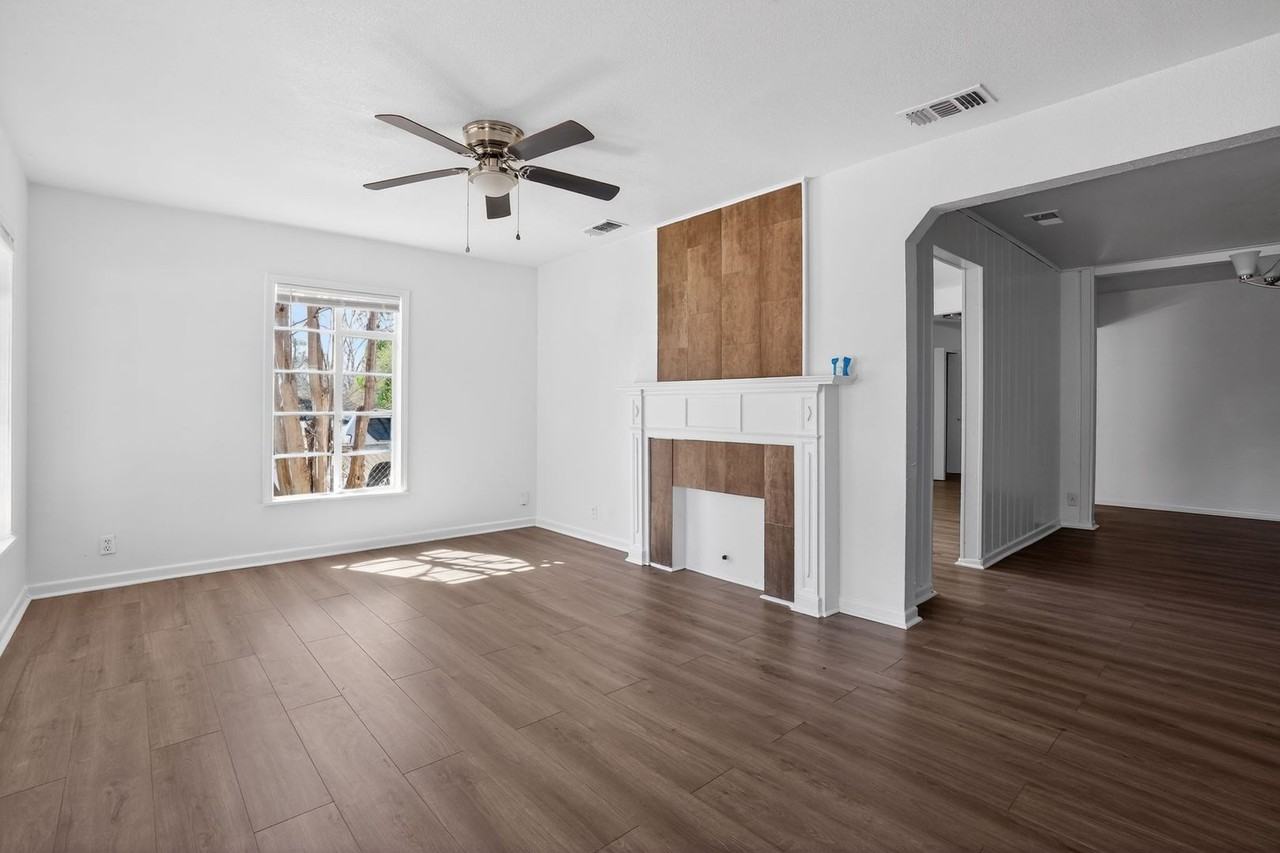 5119 Caden Dr - Photo 5 of 20