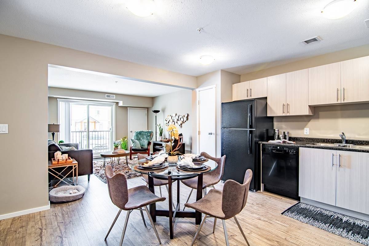 Laredo Grande - Photo 6 of 14