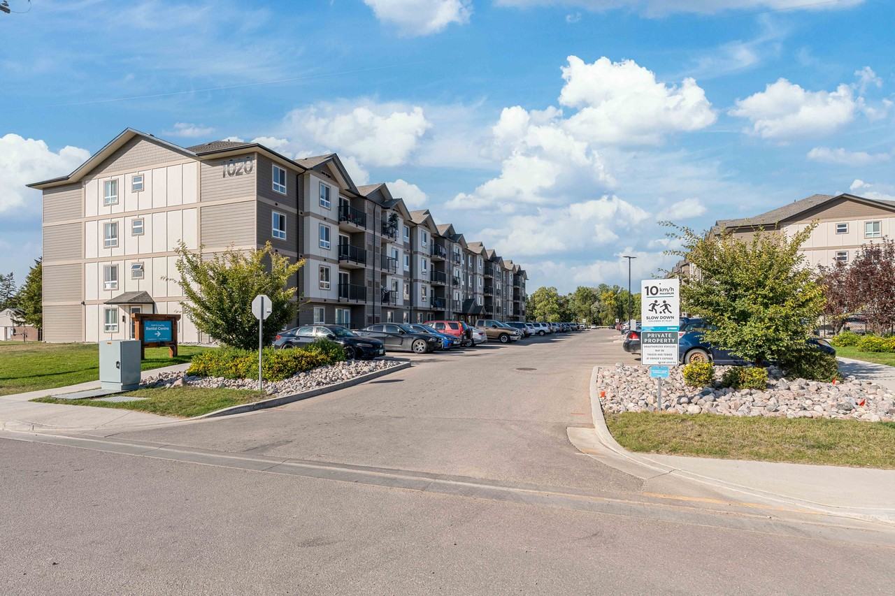 Dufferin Landing - Photo 4 of 21