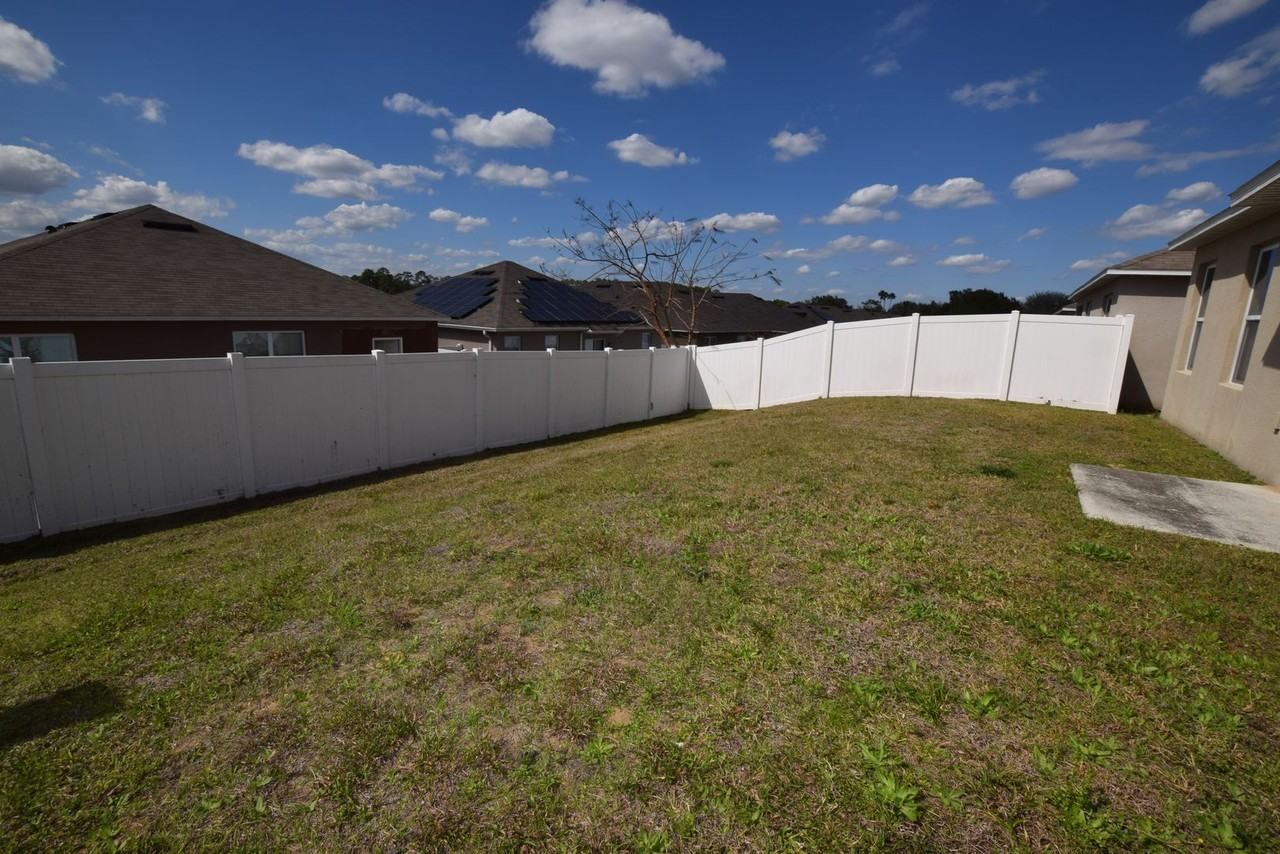 946 Shady Tree Ln - Photo 5 of 40