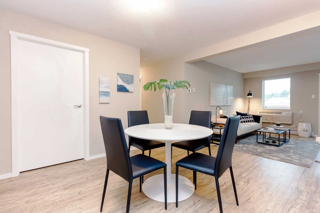 Gateway Apartments - Photo 7 of 19