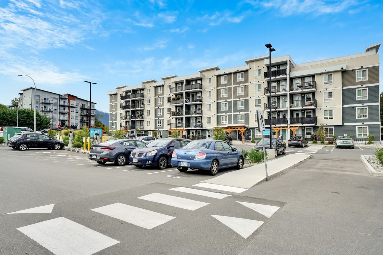 Willows Crossing - Photo 5 of 22