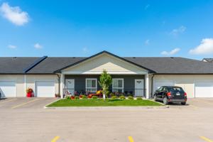 featured image of 1027B Manitoba Ave