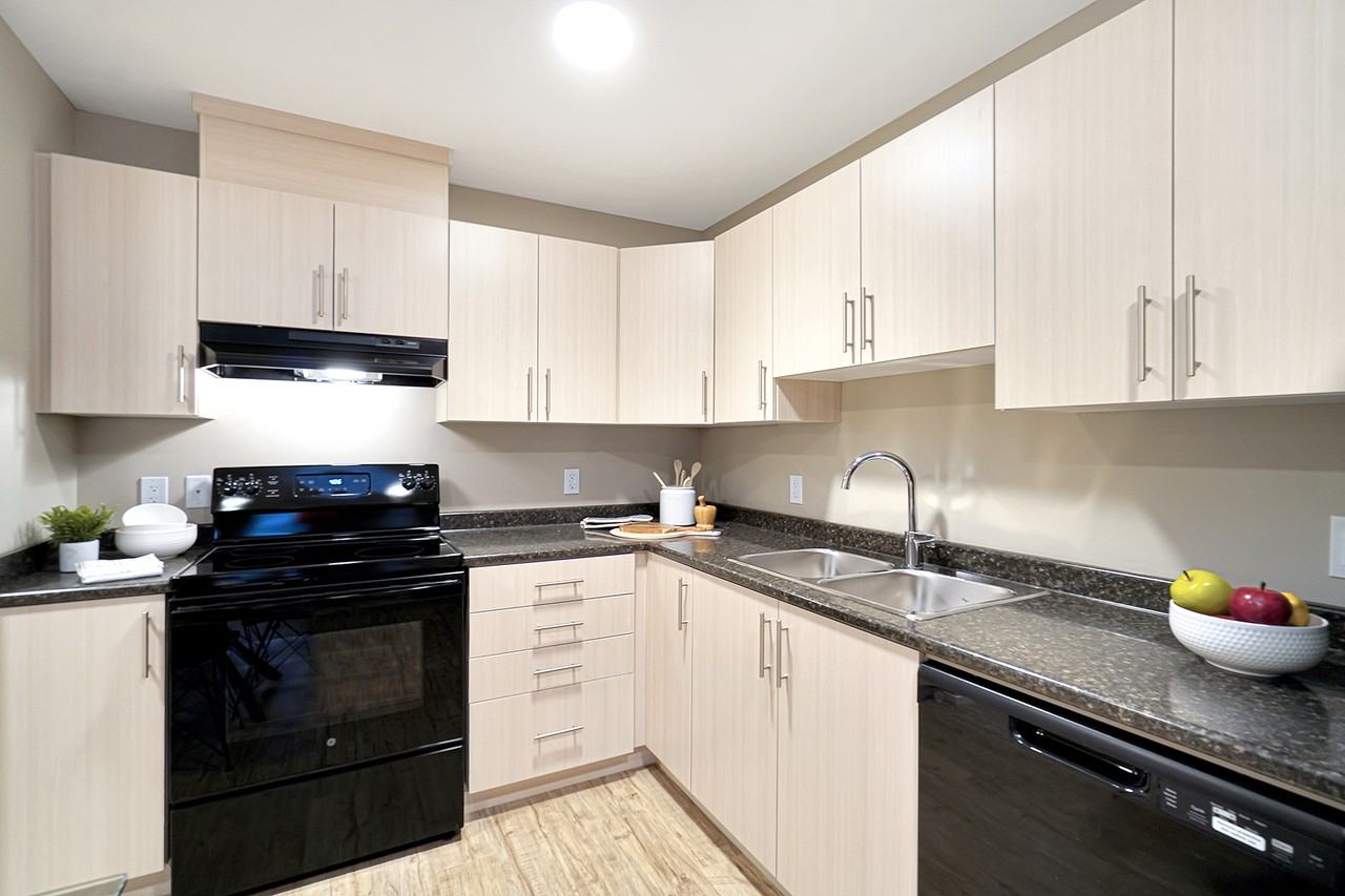 College Heights Apartments - Photo 5 of 13