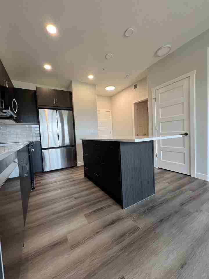 Bow 360 - Photo 2 of 50