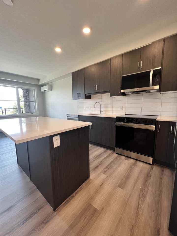 Bow 360 - Photo 5 of 50