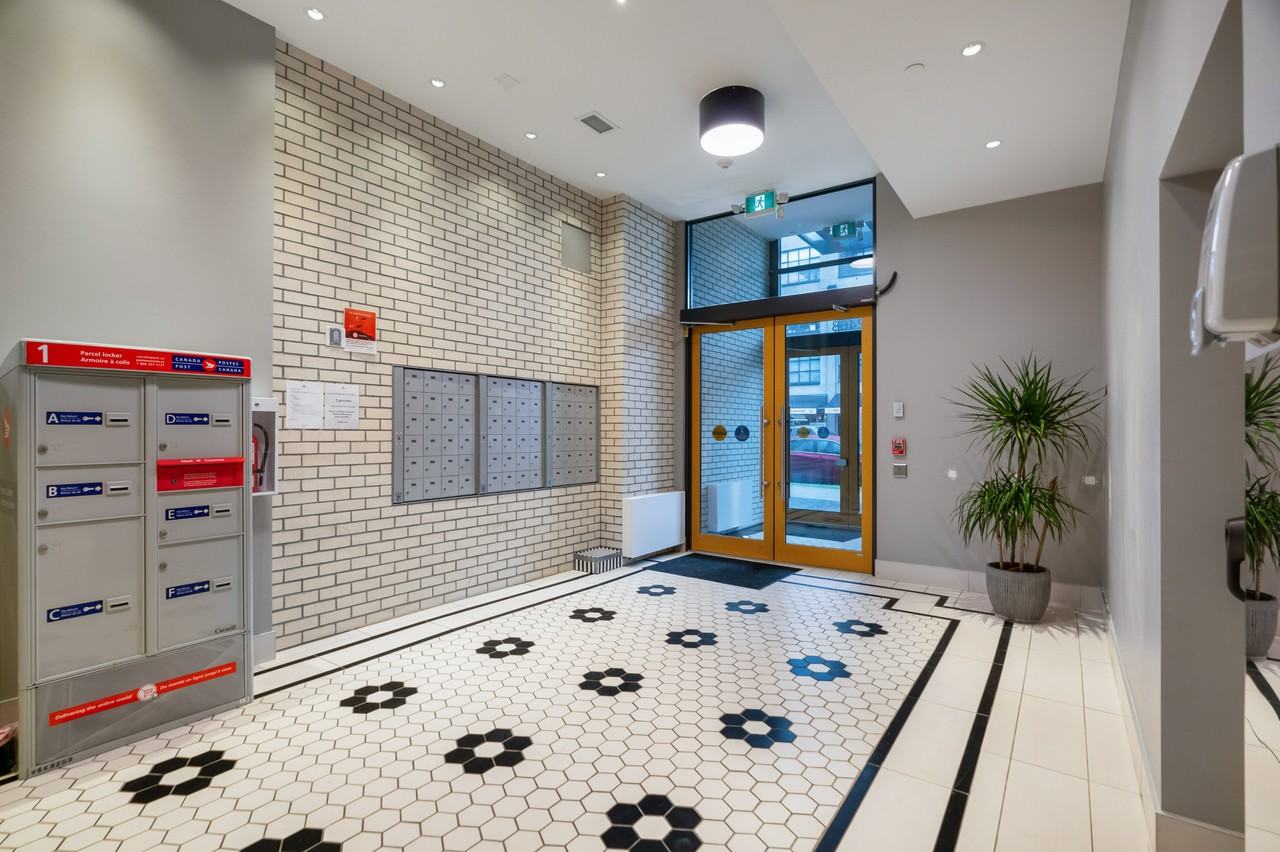 The Grace - Photo 5 of 10