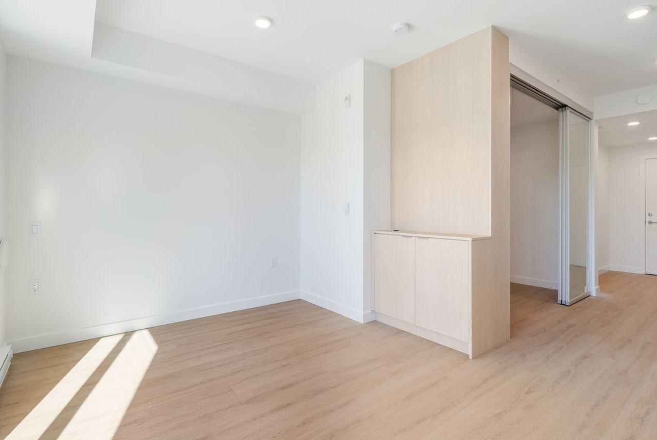 The Riley - Photo 7 of 18