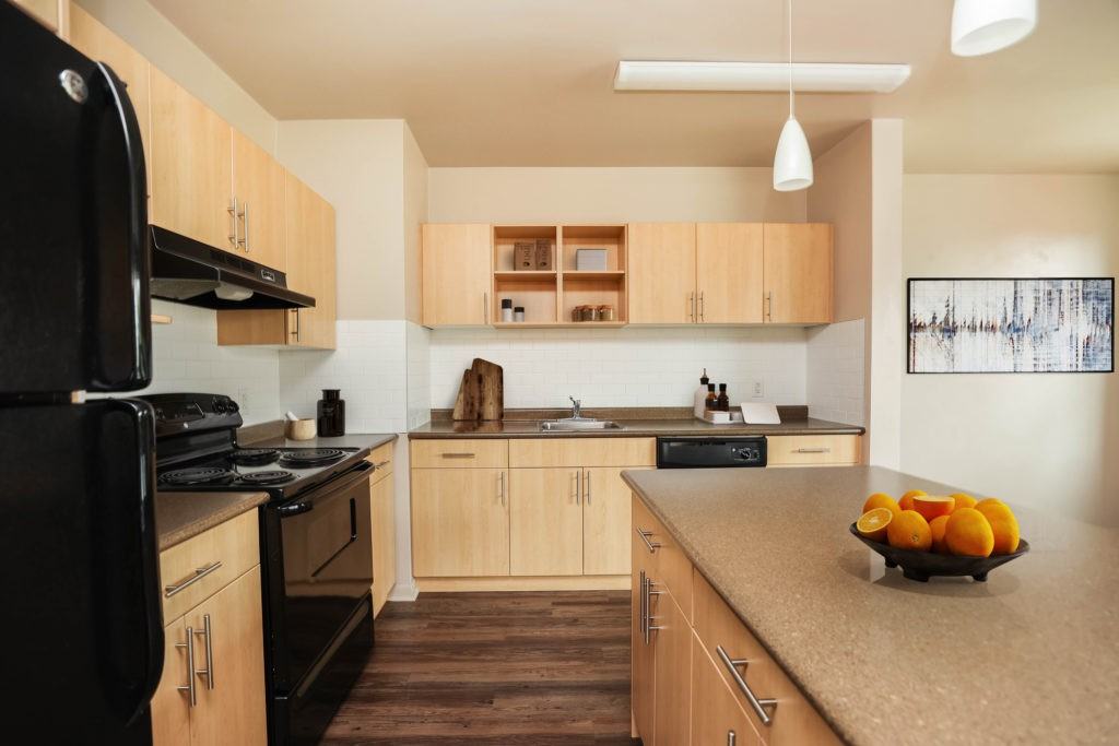 Essex House - Photo 5 of 13