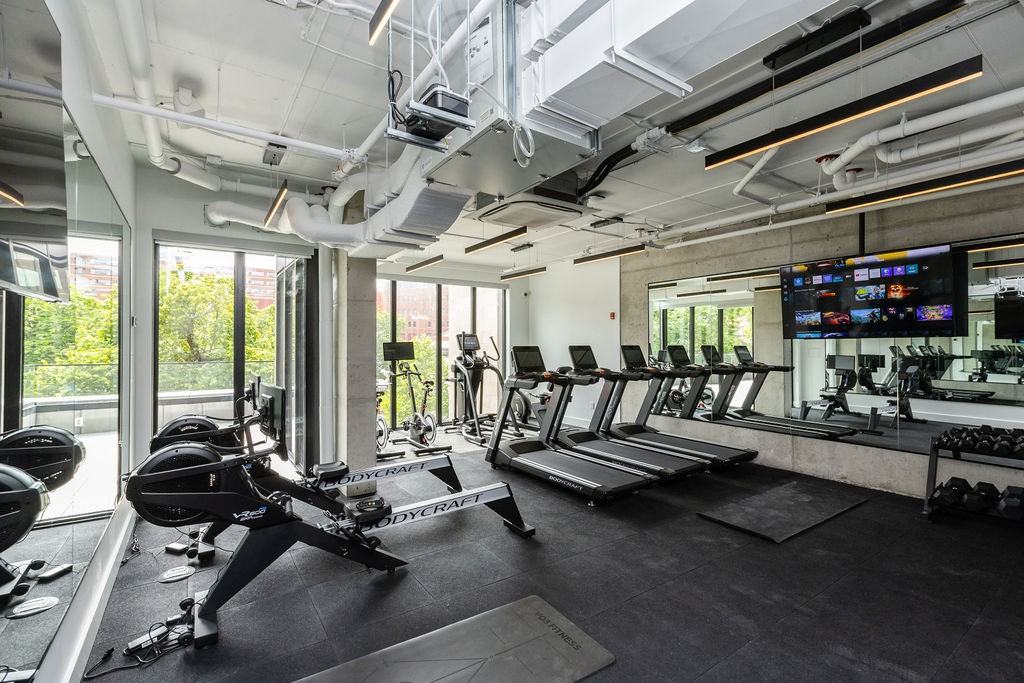 Press Block - Photo 7 of 40