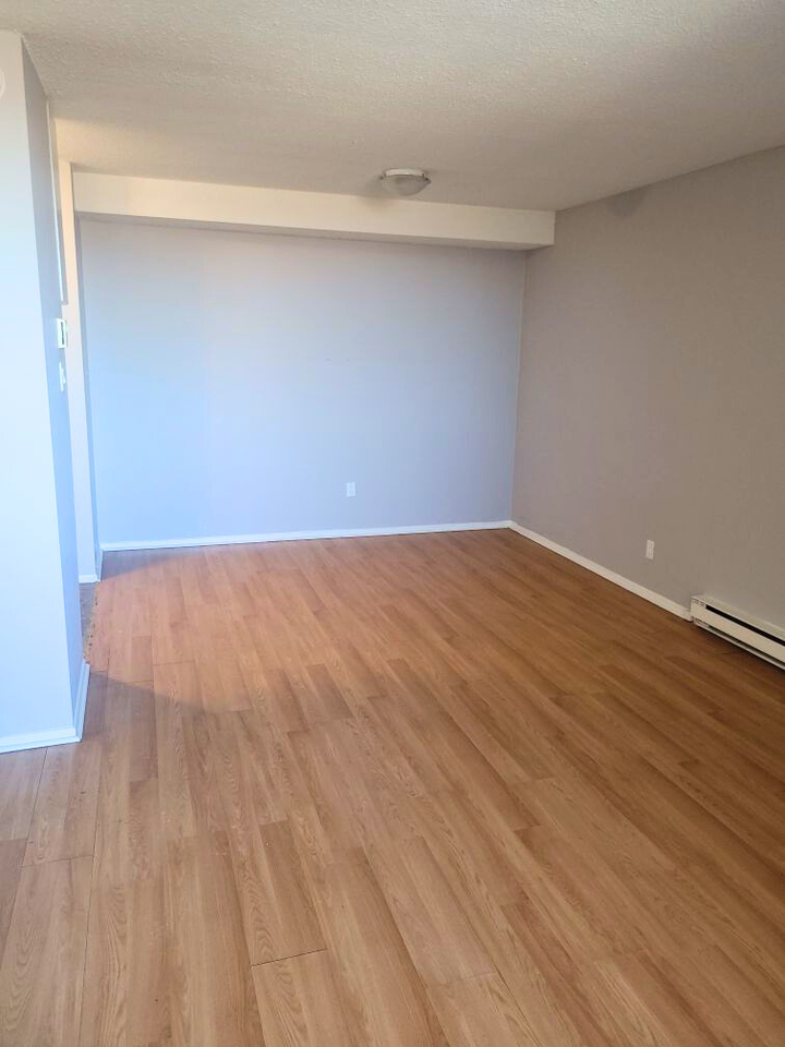 Presland Towers - Photo 3 of 22