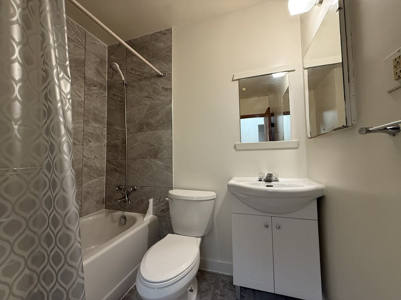 Muxmore - Photo 4 of 11