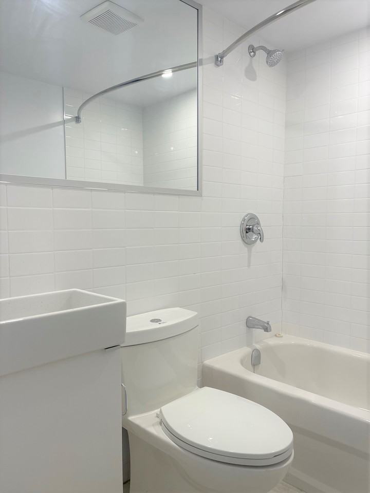 2901 St Clair Avenue East - Photo 6 of 25
