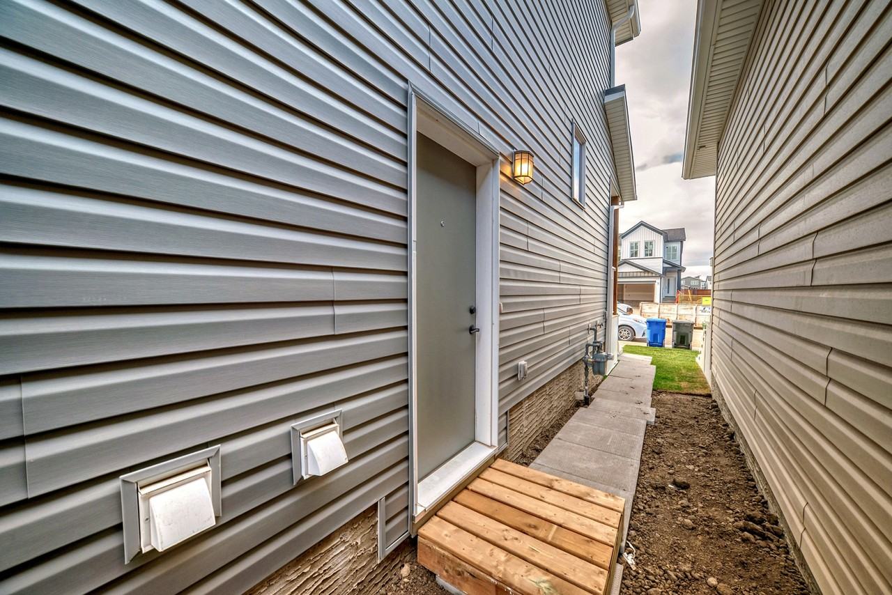 28B Setonstone Gardens SE - Photo 3 of 20