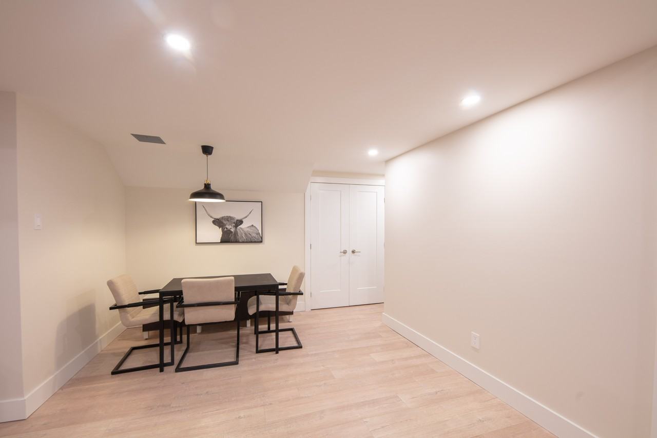 130 Chippewa Ave - Photo 5 of 10