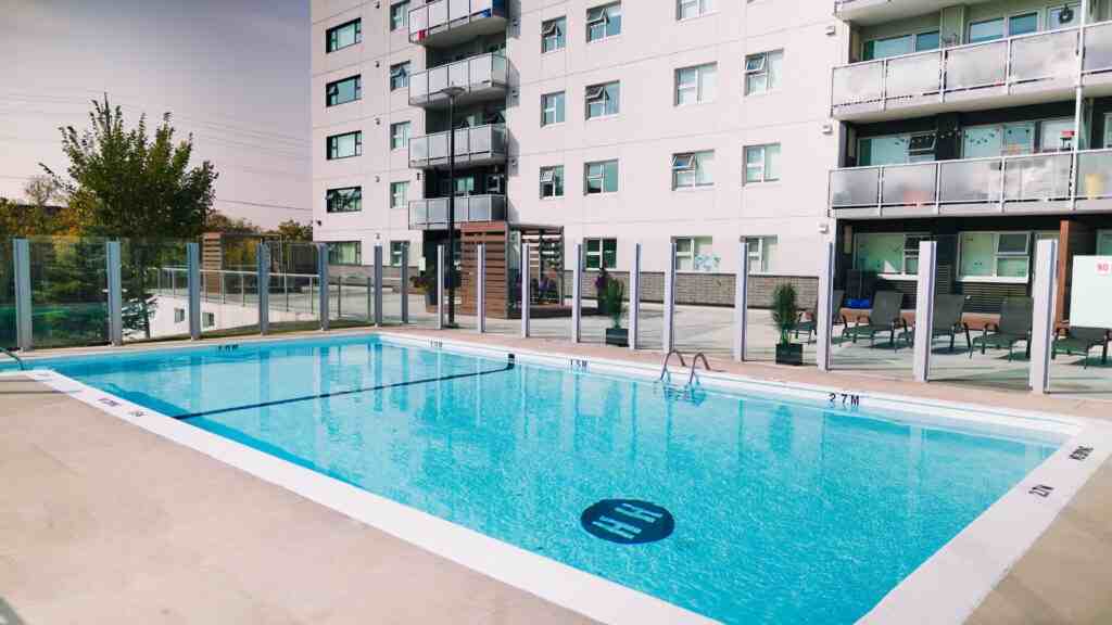 Hillsboro House - Photo 2 of 27