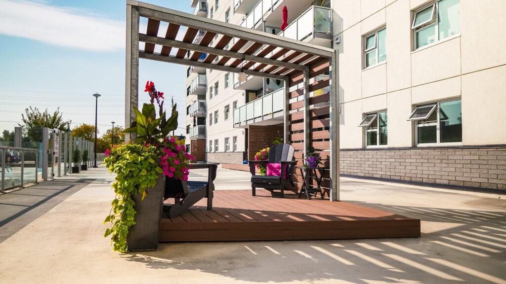 Hillsboro House - Photo 3 of 27