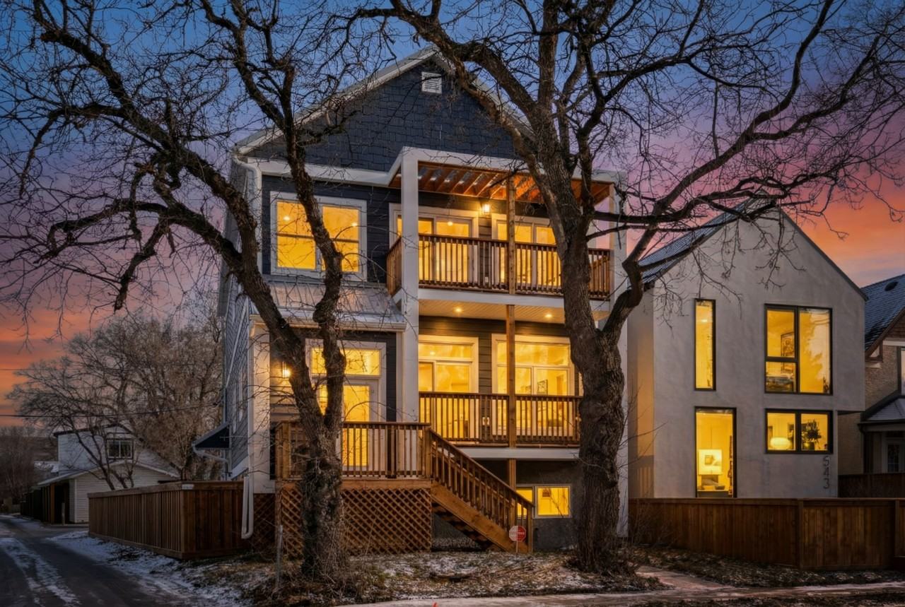 547 Newman Street - Photo 3 of 50