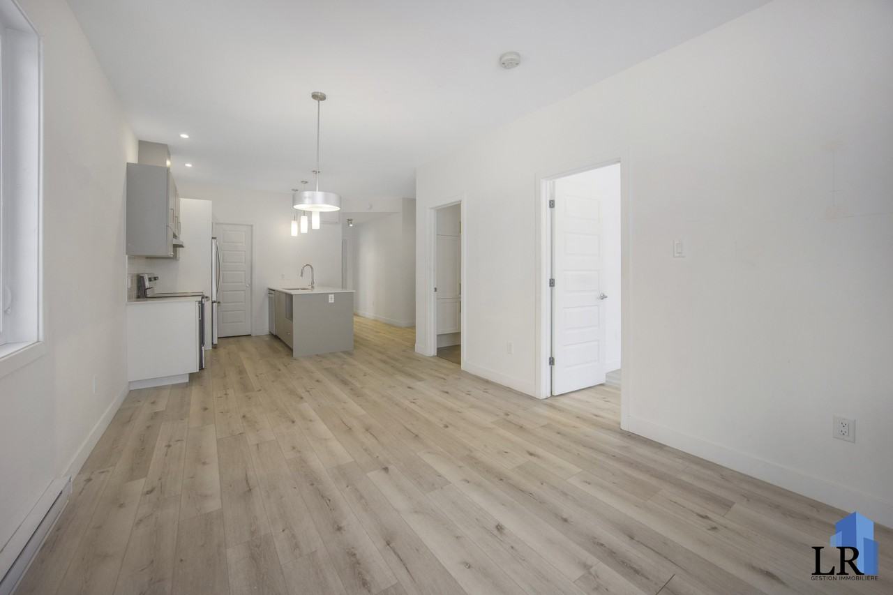 81 Rue Marguerite-Maillé - Photo 6 of 13