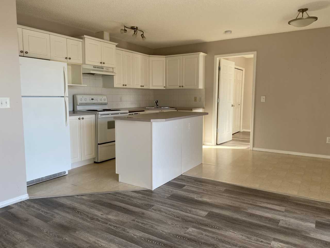 RP158 | 1 Month Free – 2 Bedroom Apartment | Rivers Edge, Okotoks - Photo 2 of 7