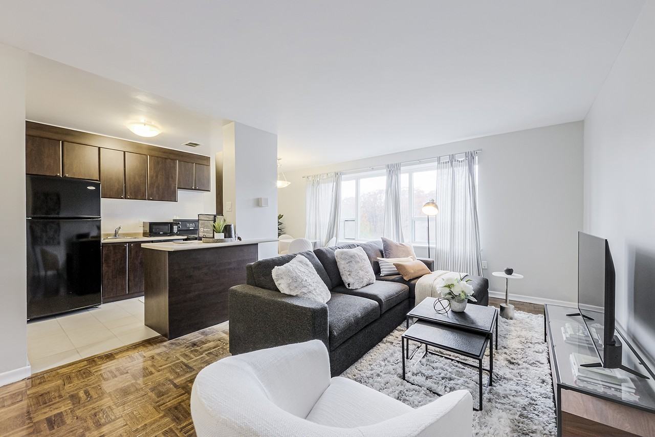 600 Kingston Road - Photo 5 of 13