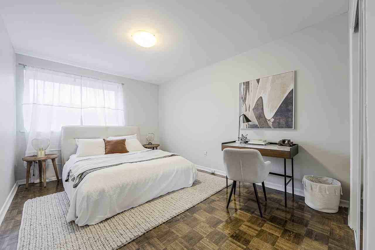 600 Kingston Road - Photo 7 of 13