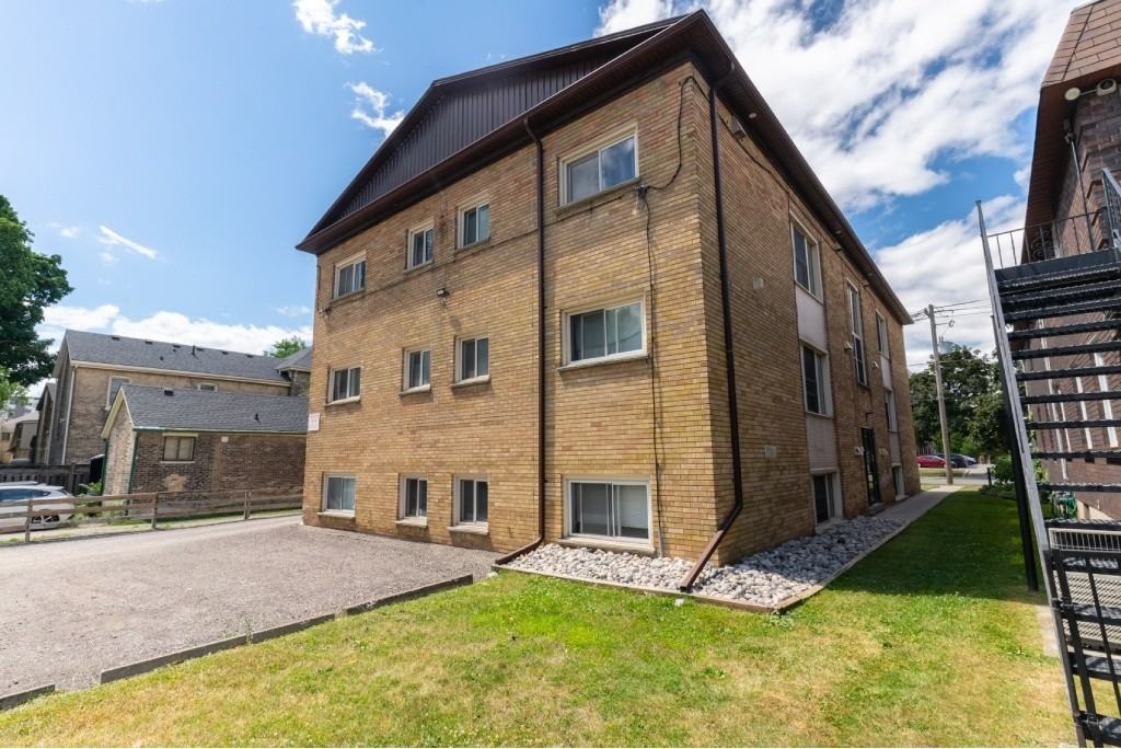 383 Princess Avenue - Photo 7 of 7