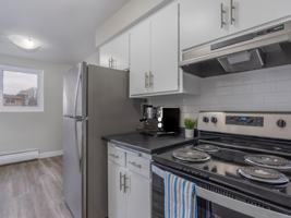 featured image of 124 Tupper Cres
