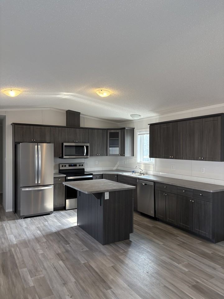 Maple Oak Ridge - Photo 2 of 18