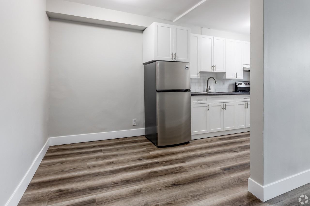 364 Grey Street - Photo 3 of 16