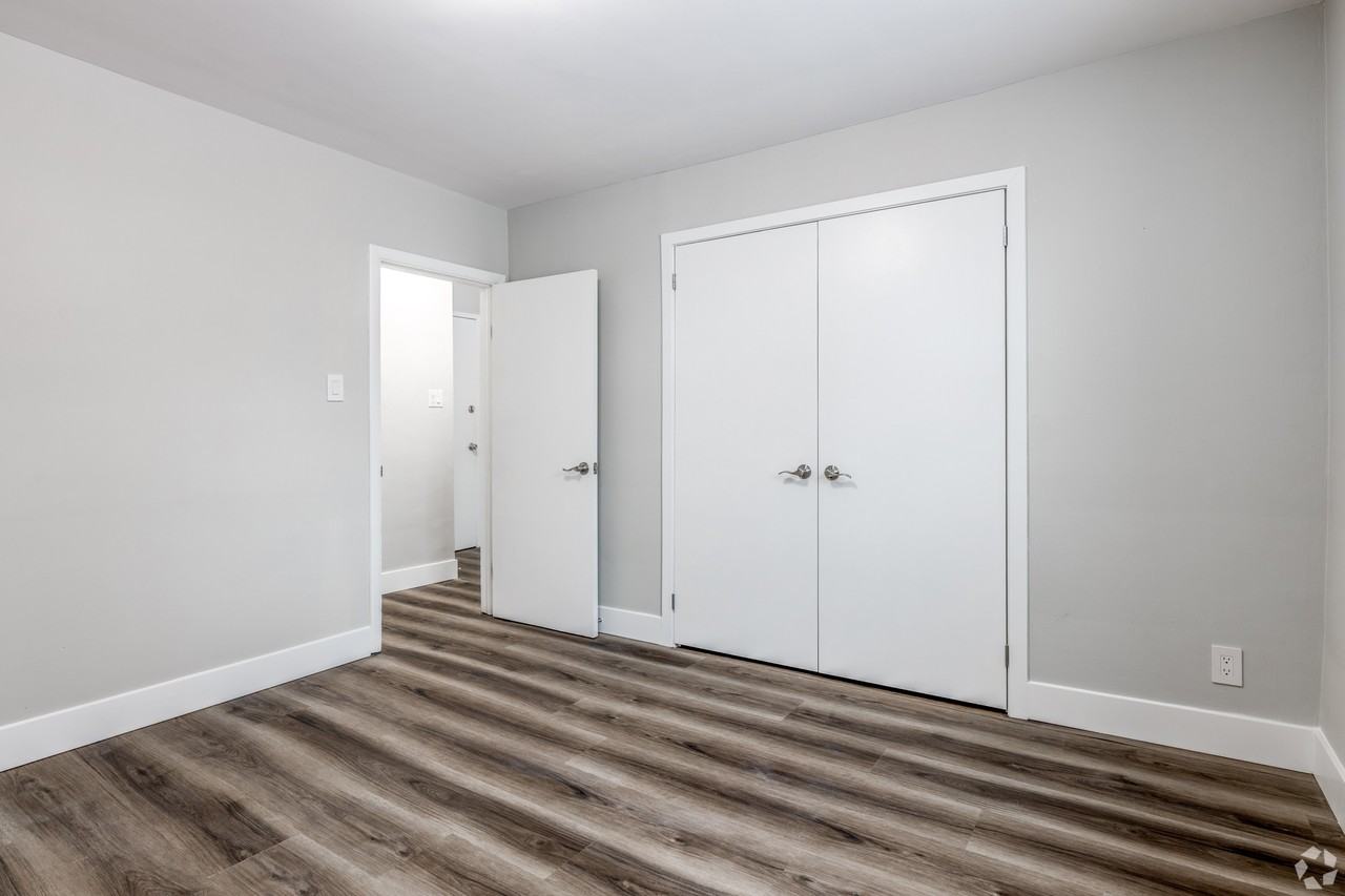 364 Grey Street - Photo 6 of 11