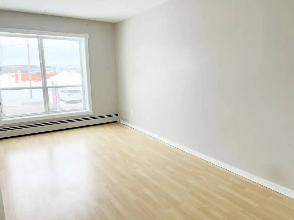 1-13 Ivan Court - Photo 3 of 6