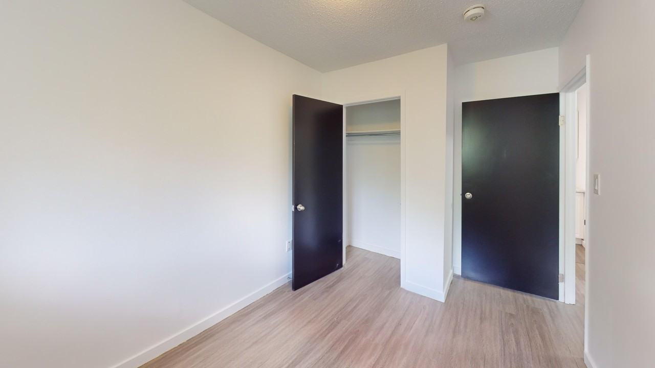 15 Millwood Crescent - Photo 4 of 11